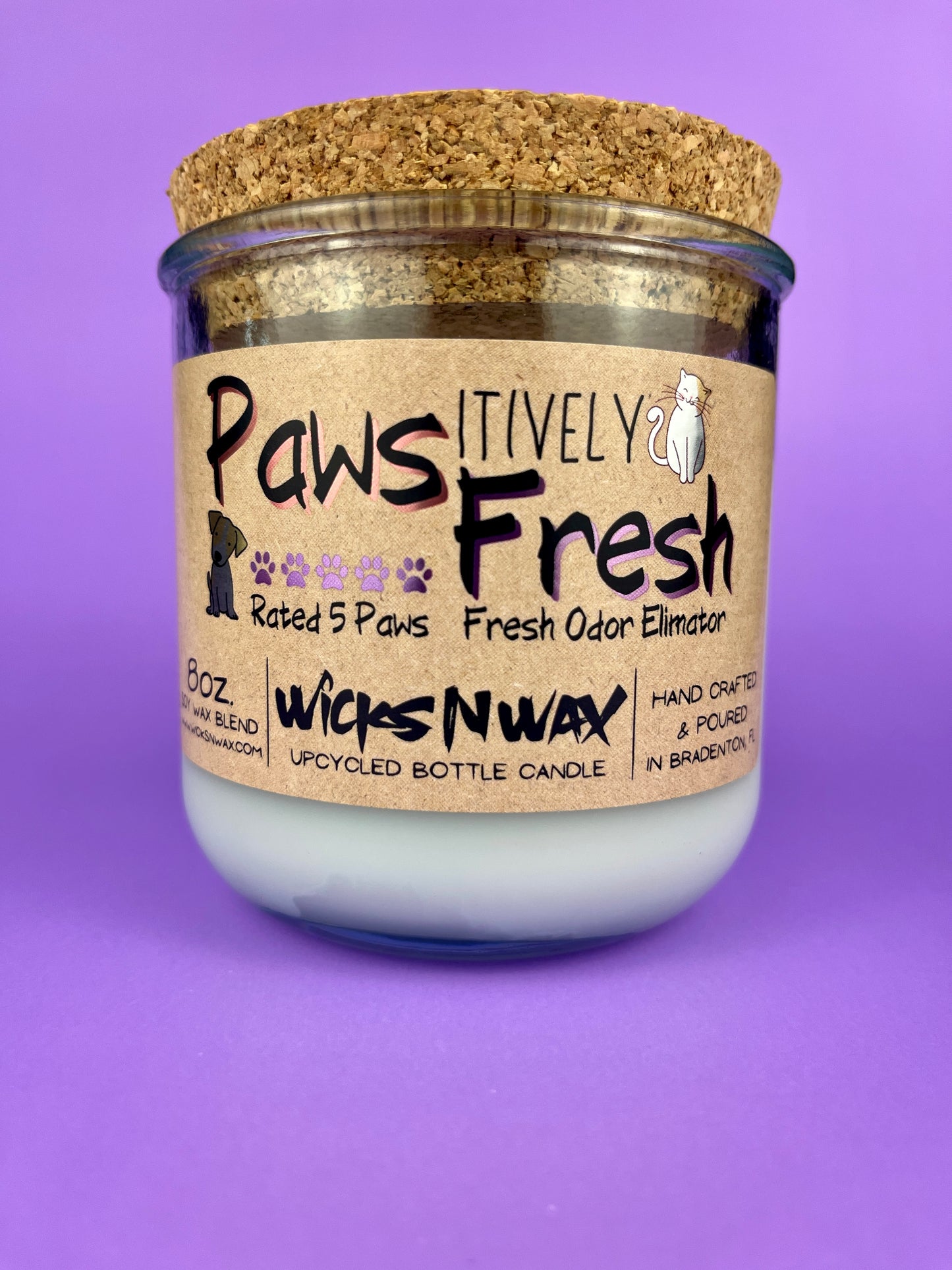 Recycled glass candle with white wax and cork lid, front label and logo details